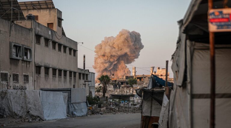 La moitié des électeurs américains croient qu'Israël commet un génocide à Gaza, le sondage trouve