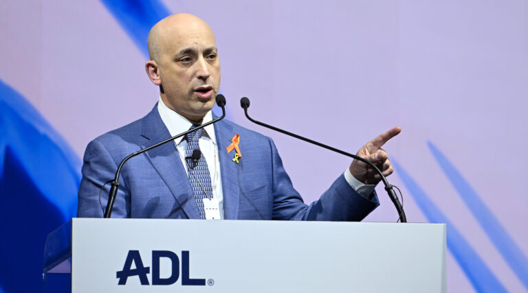 ADL dépose un nouveau procès contre 8 groupes terroristes liés aux attaques du 7 octobre