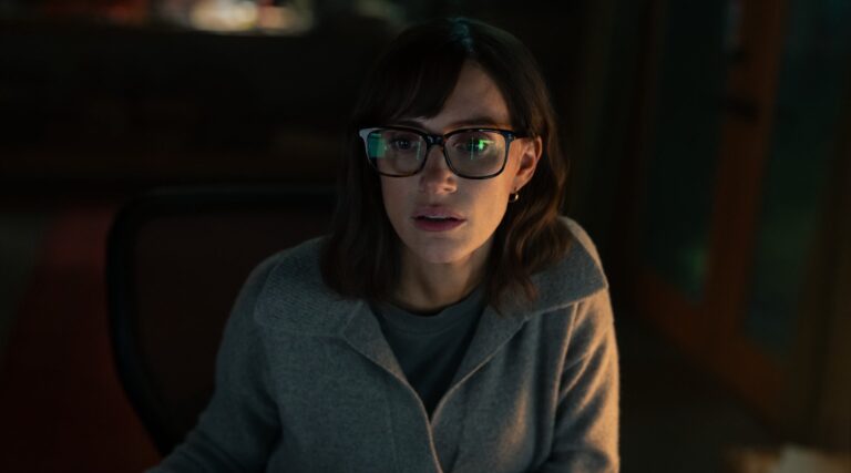 Apple TV + Shelves «The Savant», un thriller de Jessica Chastain inspiré de l'unité sécrète anti-extérisme d'ADL