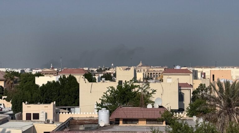 Dans une première, les frappes aériennes Israël ciblent les dirigeants du Hamas au Qatar, un courtier de cessez-le-feu de Gaza