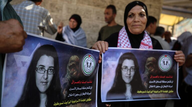 Elizabeth Tsurkov, une étudiante de Princeton Israélienne, est libérée de la captivité en Irak