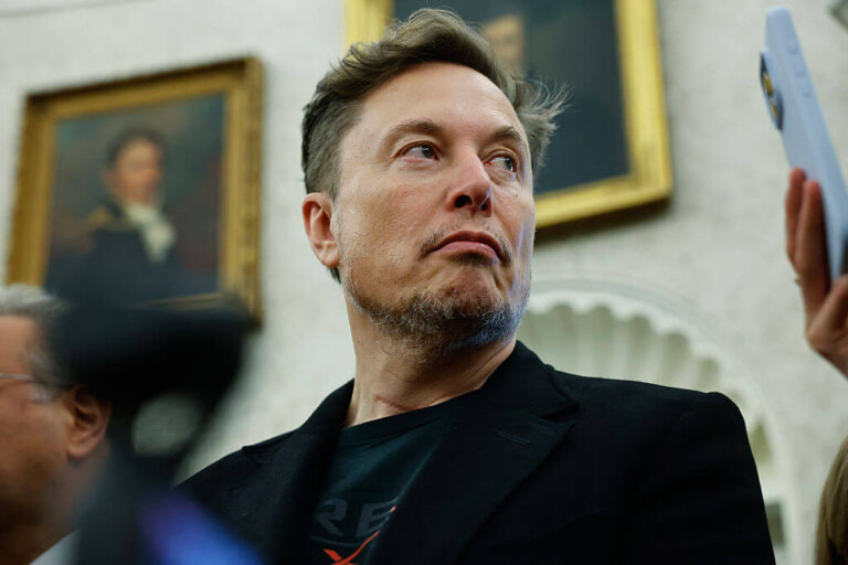 Elon Musk appelle ADL un «groupe de haine» qui «déteste les chrétiens»