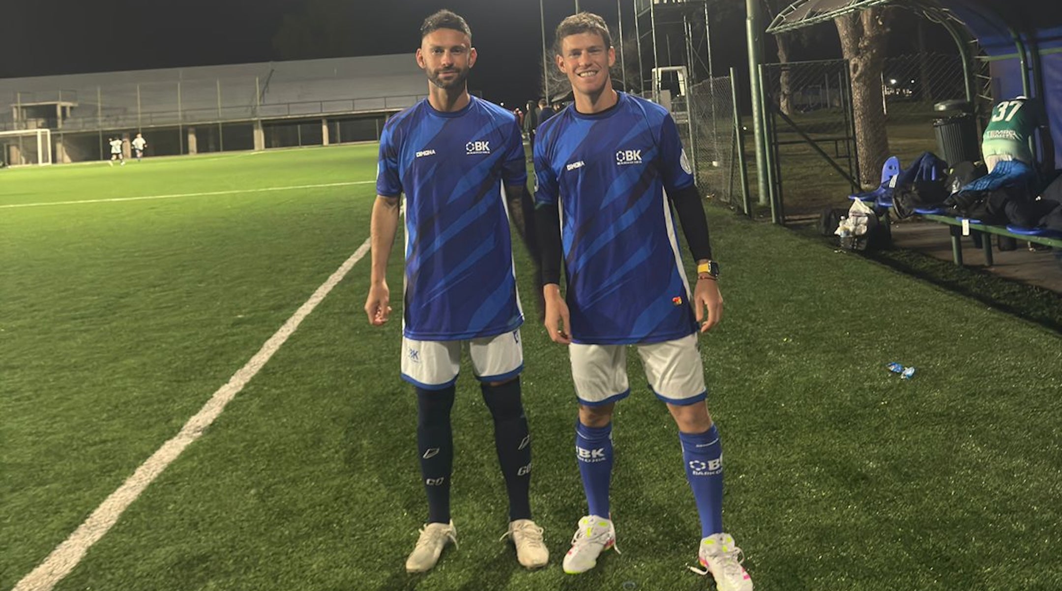 La star du tennis argentine Diego Schwartzman joue maintenant au football pour un club juif à Buenos Aires