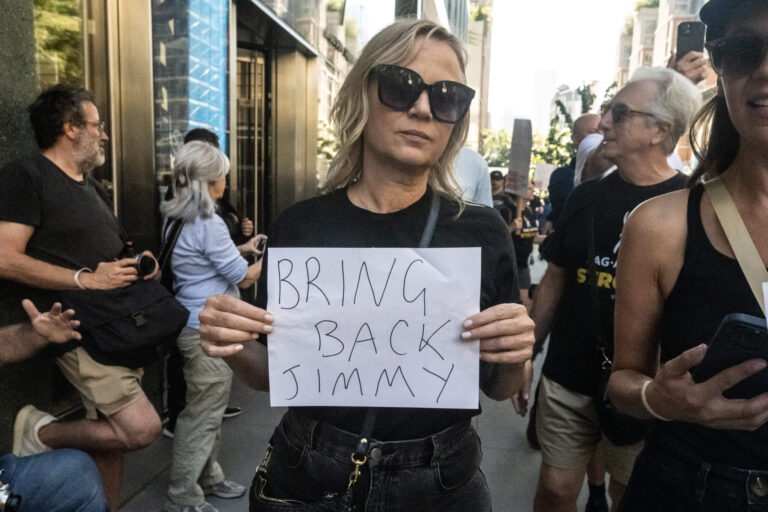 Le terrifiant précédent nazi pour la suspension de Jimmy Kimmel - et les raisons de rester espoir