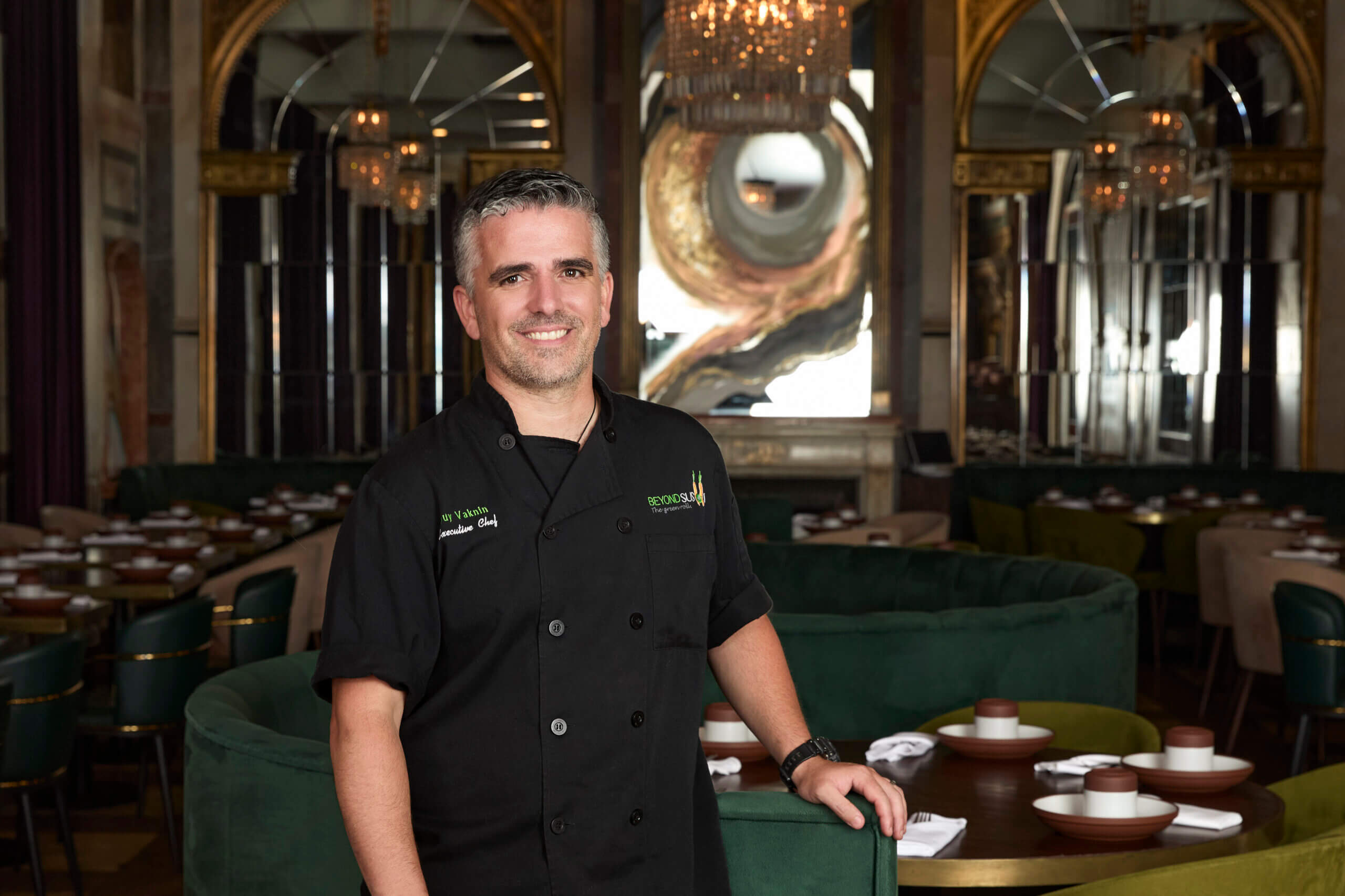 `` Pas de place pour le sionisme '': pourquoi certains végétaliens commencent le bœuf avec des chefs israéliens