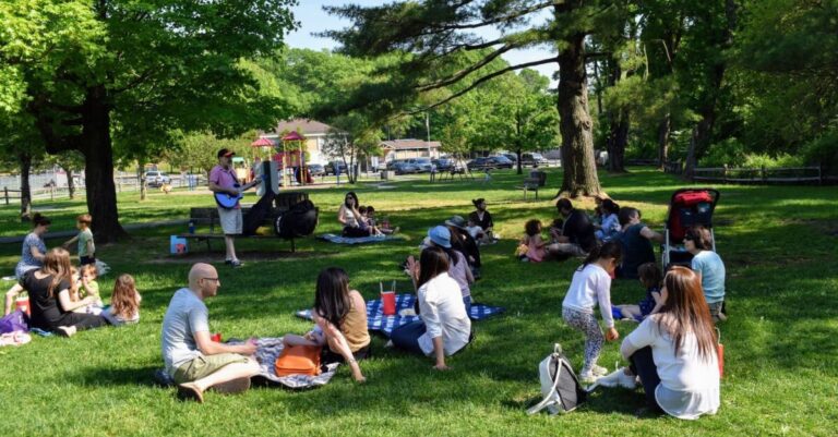 Un parc peut-il refuser un événement Rosh Hashanah - après avoir organisé une «chasse aux œufs» d'avril?