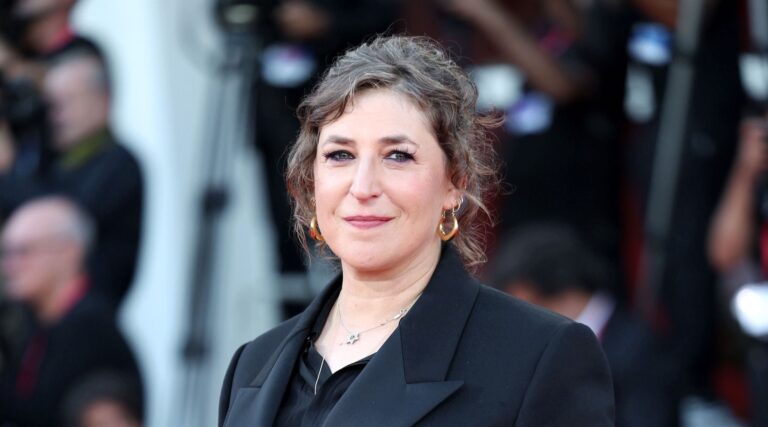 Mayim Bialik on the red carpet