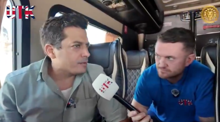 Le militant d'extrême droite britannique Tommy Robinson se rend en Israël à l'invitation du ministre de la Diaspora Amichai Chikli