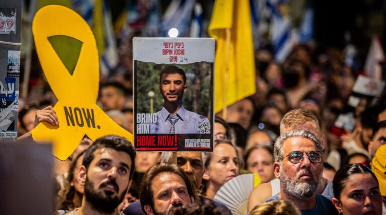 Le Hamas libère les dépouilles de seulement quatre otages décédés, laissant 24 personnes toujours portées disparues