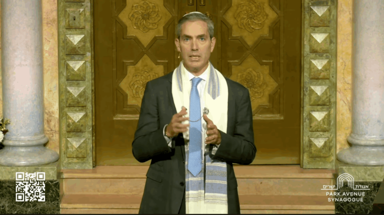 Un éminent rabbin de New York exhorte les fidèles à voter contre Zohran Mamdani lors du sermon de Shabbat
