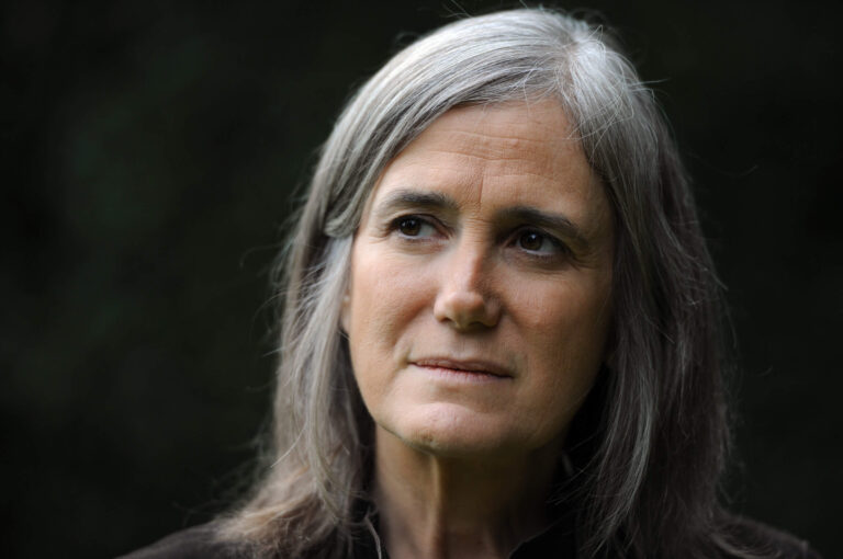 Amy Goodman est une journaliste intrépide depuis plus de quatre décennies ; elle dit que ses racines juives l'ont rendue ainsi
