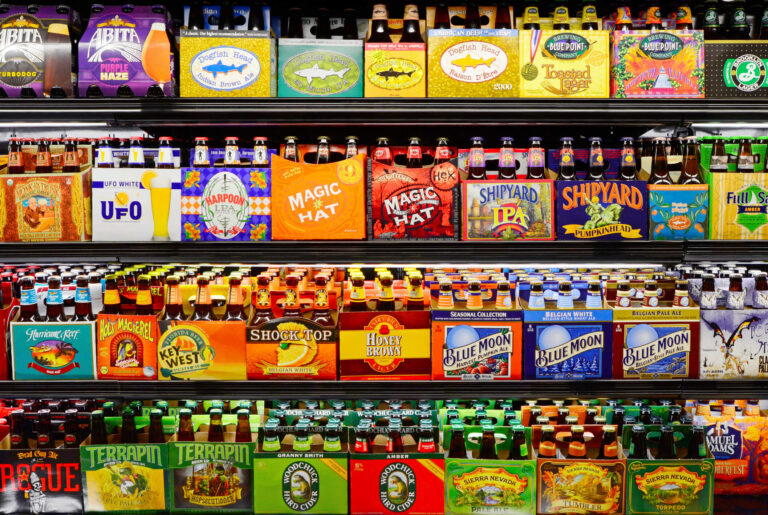 La bière n’est plus automatiquement casher, disent les rabbins. Les juifs pratiquants éviteront-ils le Dos Equis ?