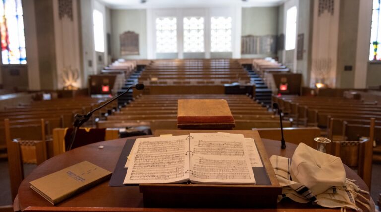 La toute première étude empirique du rabbinat américain révèle que la « pénurie » est plus une question d'adéquation que de chiffres