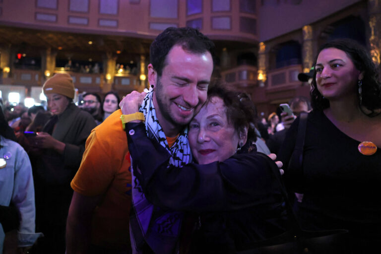 La victoire de Mamdani divise encore les dirigeants juifs : faut-il dire félicitations ?