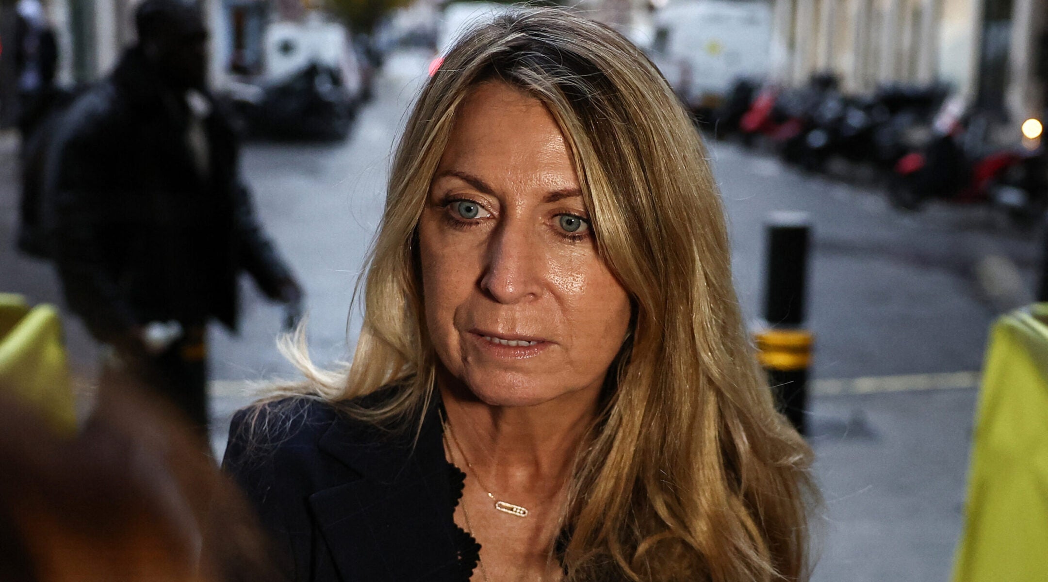 Les dirigeants de la BBC démissionnent suite au scandale lié à la modification de l'interview de Trump et à la couverture de la guerre à Gaza