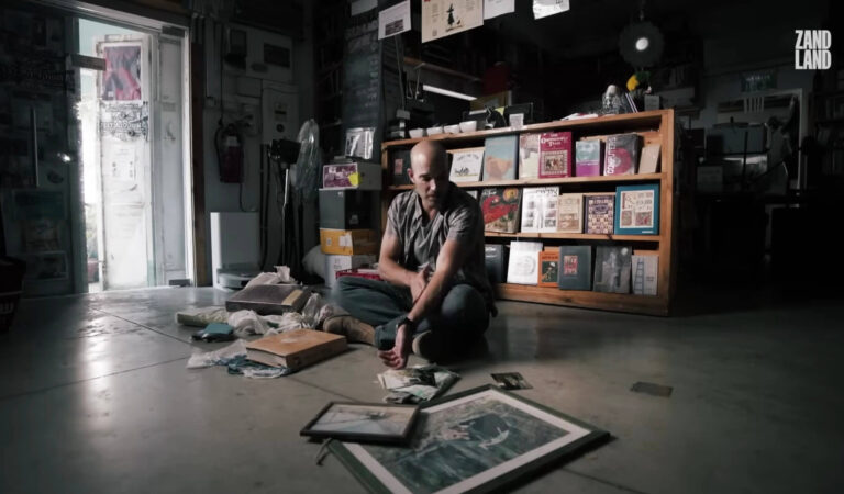 Un nouveau documentaire humanise les soldats israéliens. Il allègue également des crimes de guerre.