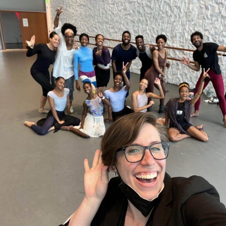 C'était une danseuse qui s'est hissée au sommet de son domaine - puis l'administration Trump l'a licenciée