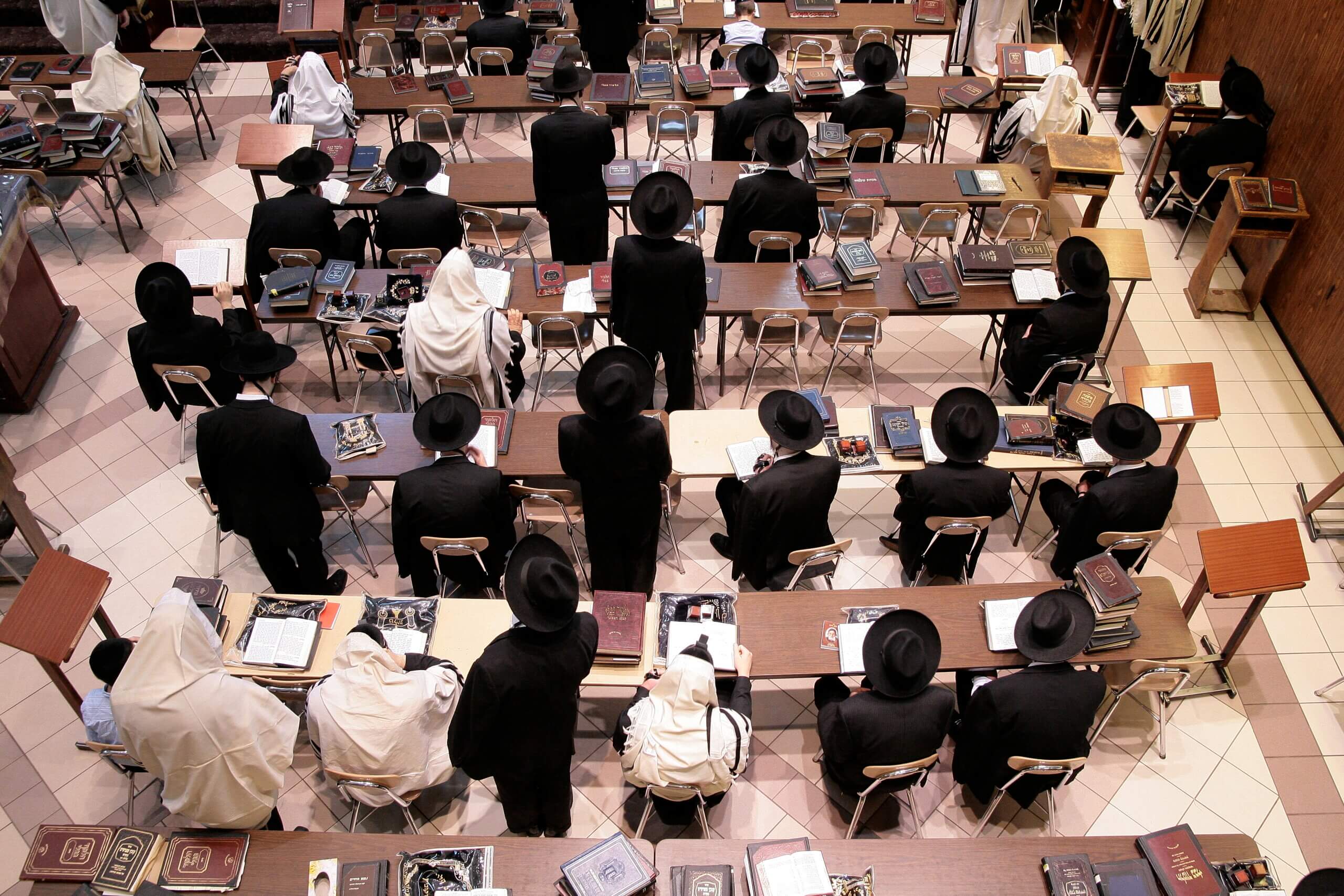 Ces rabbins présentent un argument orthodoxe contre AI. Est-ce que quelqu'un écoutera ?