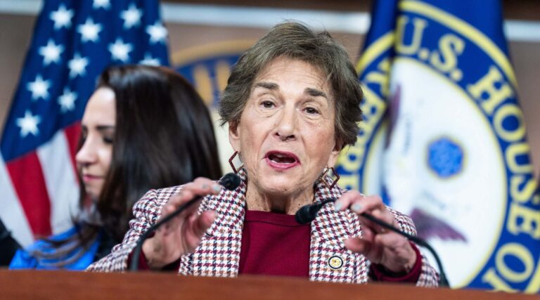 Jan Schakowsky retire son soutien lors d'une course au Congrès sur le financement de l'AIPAC du candidat
