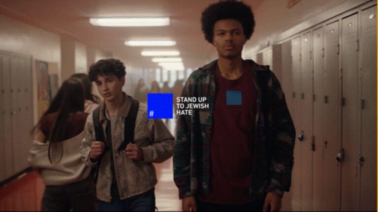 La nouvelle publicité du Super Bowl de Robert Kraft sur l'antisémitisme semble déjà datée