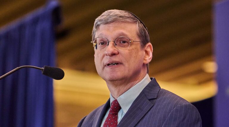 Le discours sur l’antisémitisme suscite la réaction des conservateurs juifs