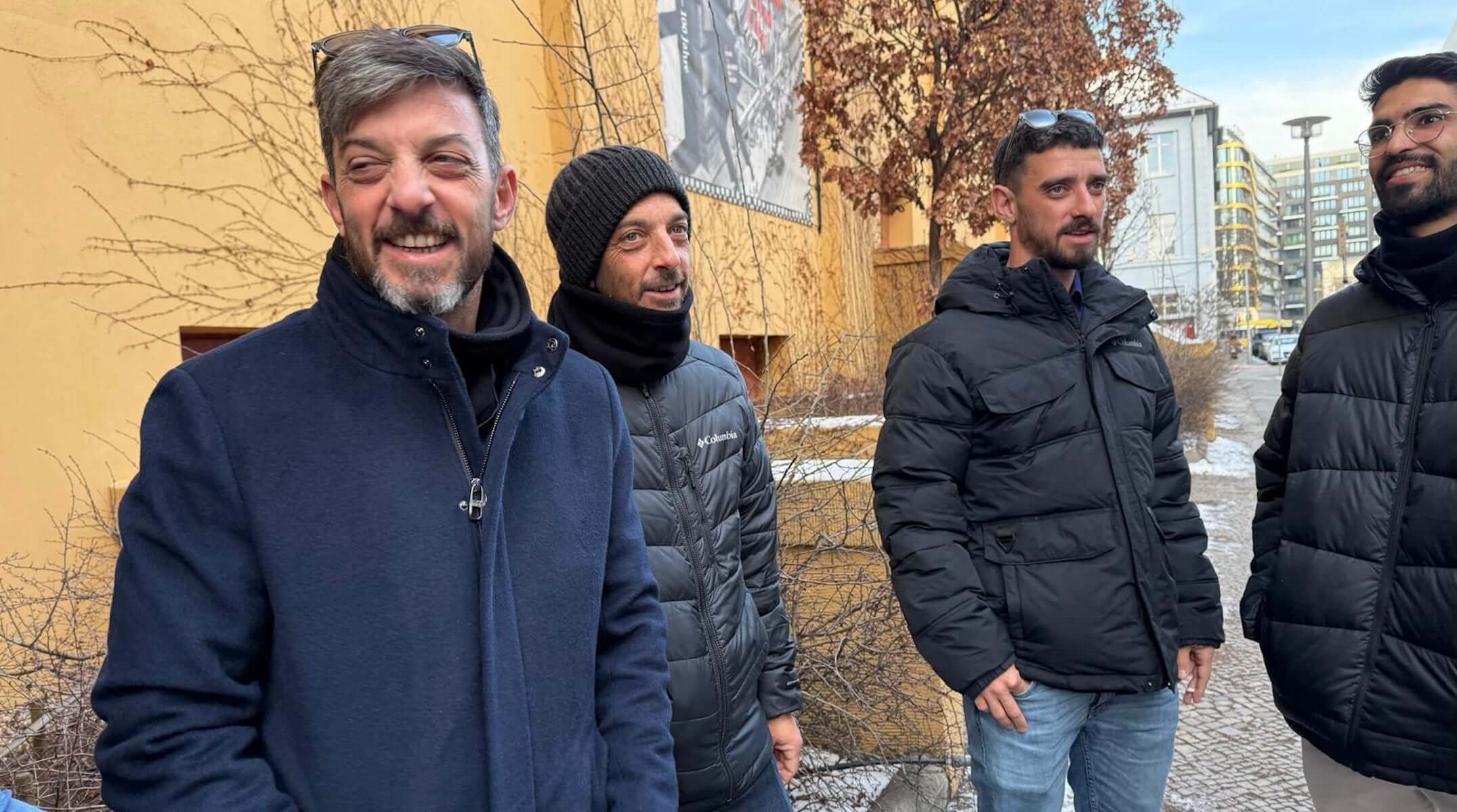 Lors d'une projection à Berlin, d'anciens otages israéliens voient un film sur leur captivité réécrit après leur rédemption