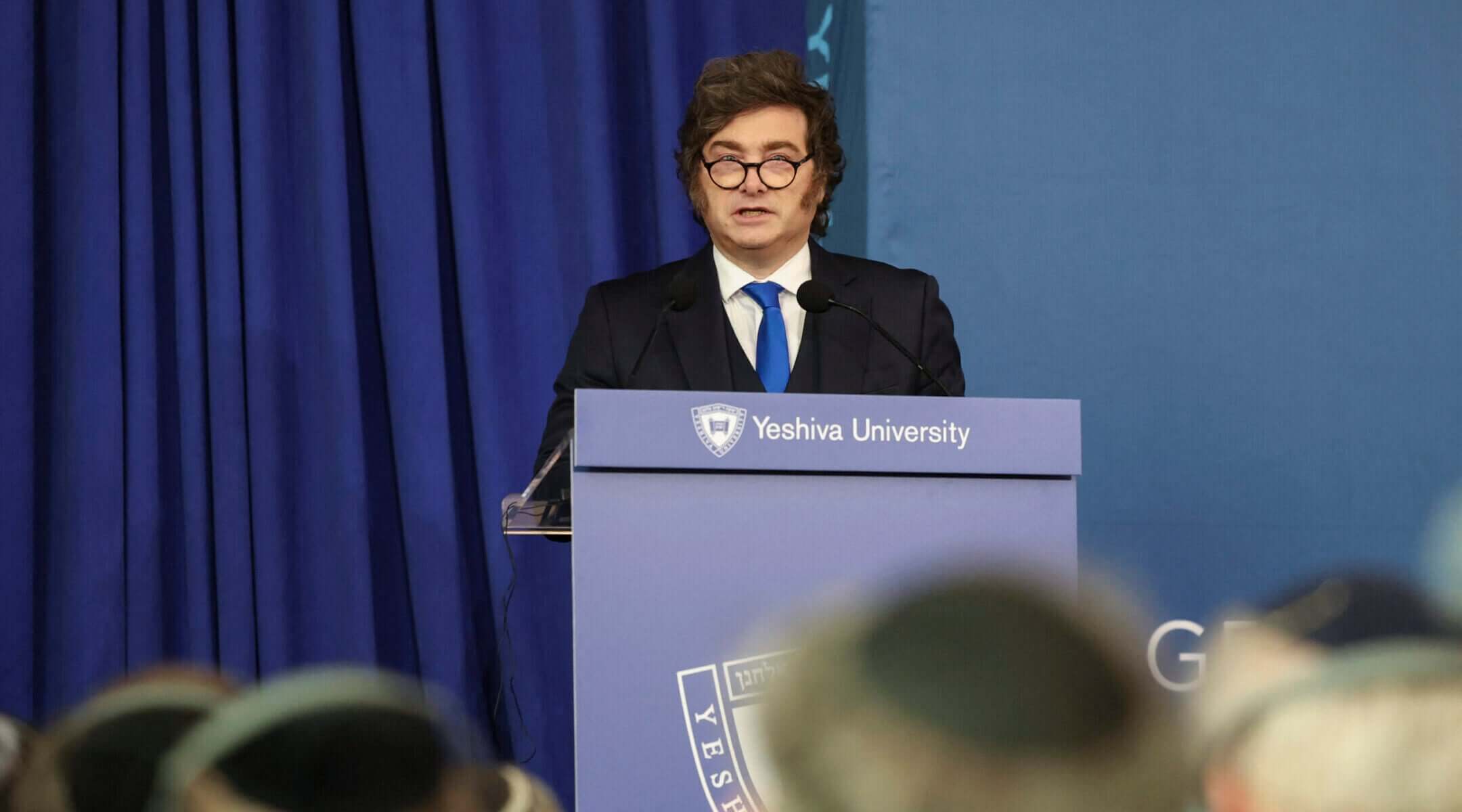 Alors que Milei célèbre ses liens avec les Juifs à New York, le streamer argentin porte plainte pour antisémitisme pour s'être moqué de son soutien à Israël