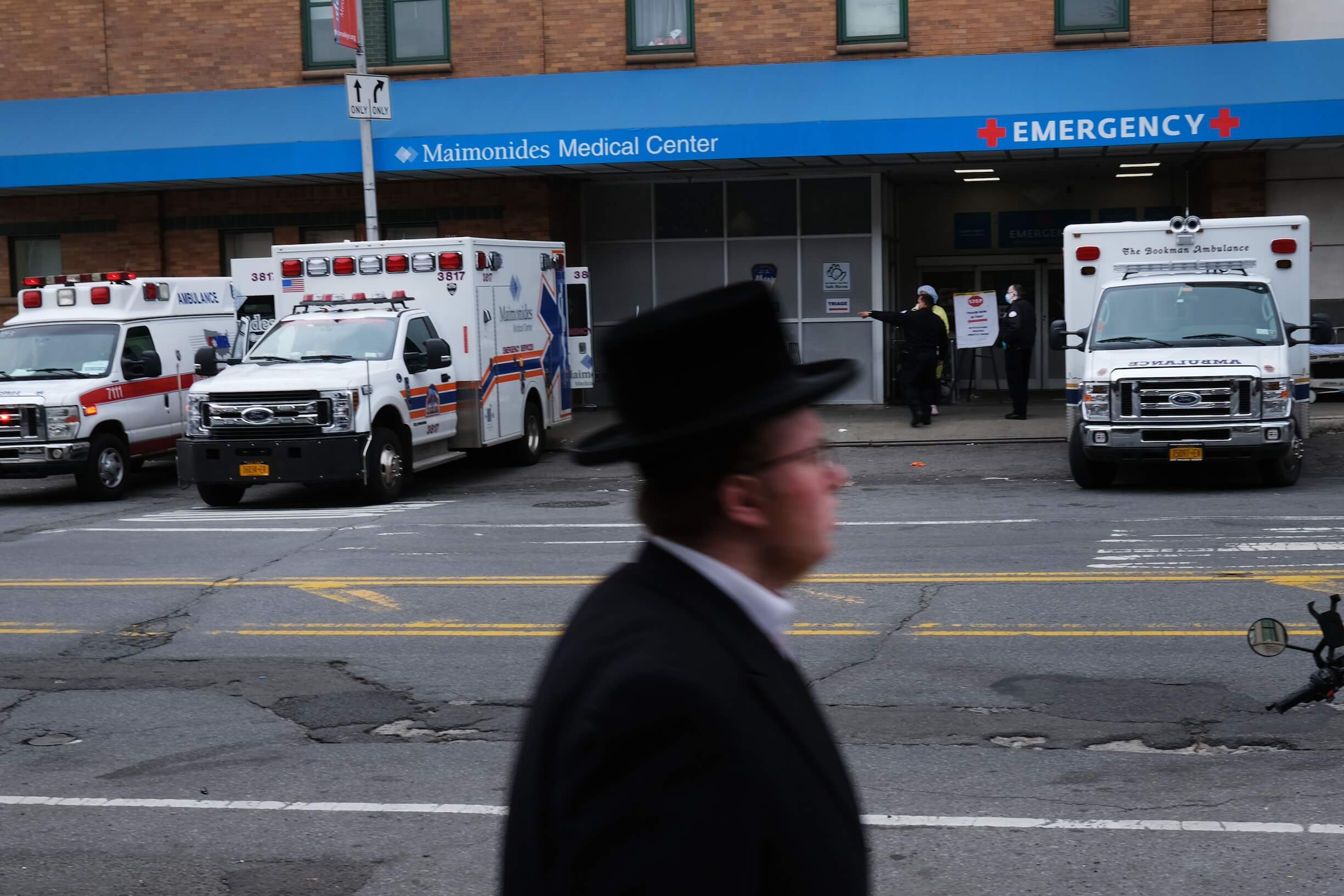 La prise de contrôle par le gouvernement de l’hôpital de Brooklyn se heurte à un revers juridique face à la réaction orthodoxe