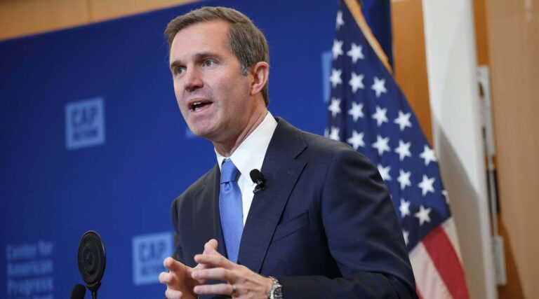 Le gouverneur du Kentucky, Andy Beshear, critique le discours sur le « génocide » à Gaza, « un test décisif » pour les démocrates