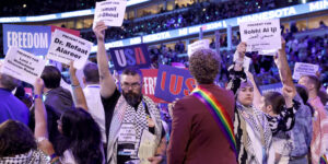 Le soutien des électeurs démocrates à Israël chute à un plus bas historique