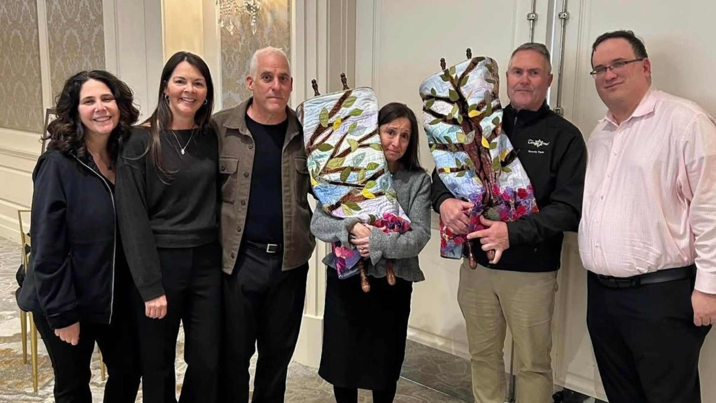 Les chrétiens irakiens de West Bloomfield se sont précipités pour aider le Temple d’Israël lors d’une journée terrifiante. Une invitation ouverte pour le Shabbat a suivi.