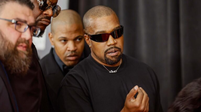 Le festival de musique de Londres annulé après que le Royaume-Uni ait interdit l'entrée de Kanye West sous la pression de groupes juifs