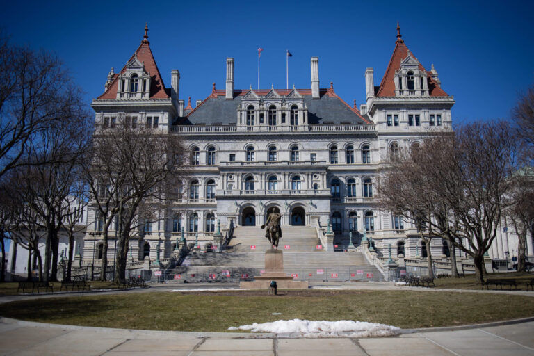 New York ne devrait pas se départir des obligations israéliennes – et les électeurs devraient se méfier de la politisation des retraites