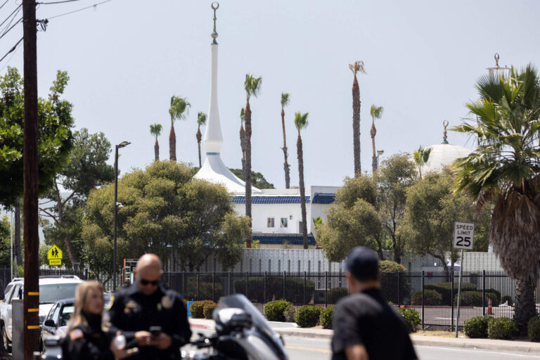 "Ce sont les Juifs" : les tireurs de la mosquée de San Diego ont dénoncé "l'ennemi universel" dans un manifeste rempli de haine