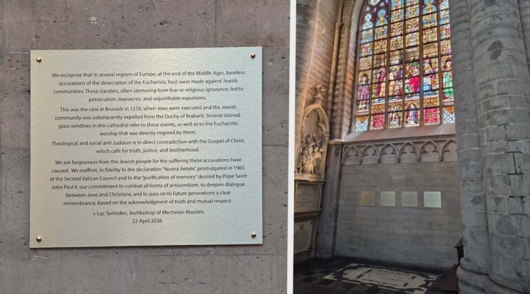 La cathédrale de Bruxelles installe des plaques d'excuses pour les persécutions antisémites médiévales représentées dans des vitraux