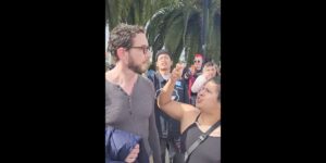 Des groupes juifs, LGBTQ et progressistes dénoncent le harcèlement de la Pride contre le politicien juif Scott Wiener