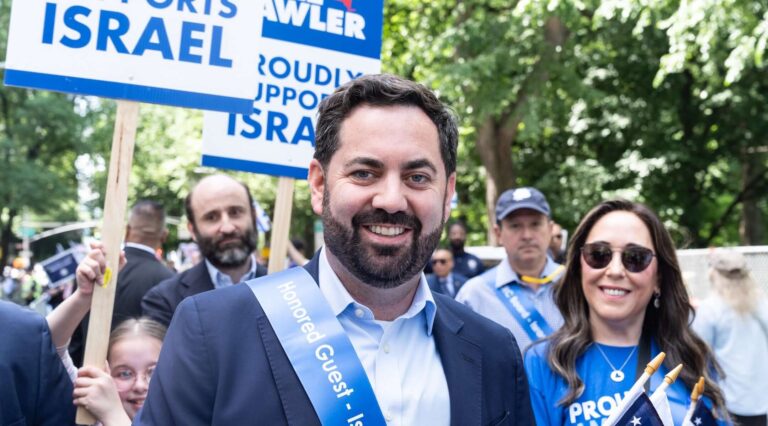 La démocrate pro-israélienne Cait Conley affrontera le républicain vulnérable Mike Lawler