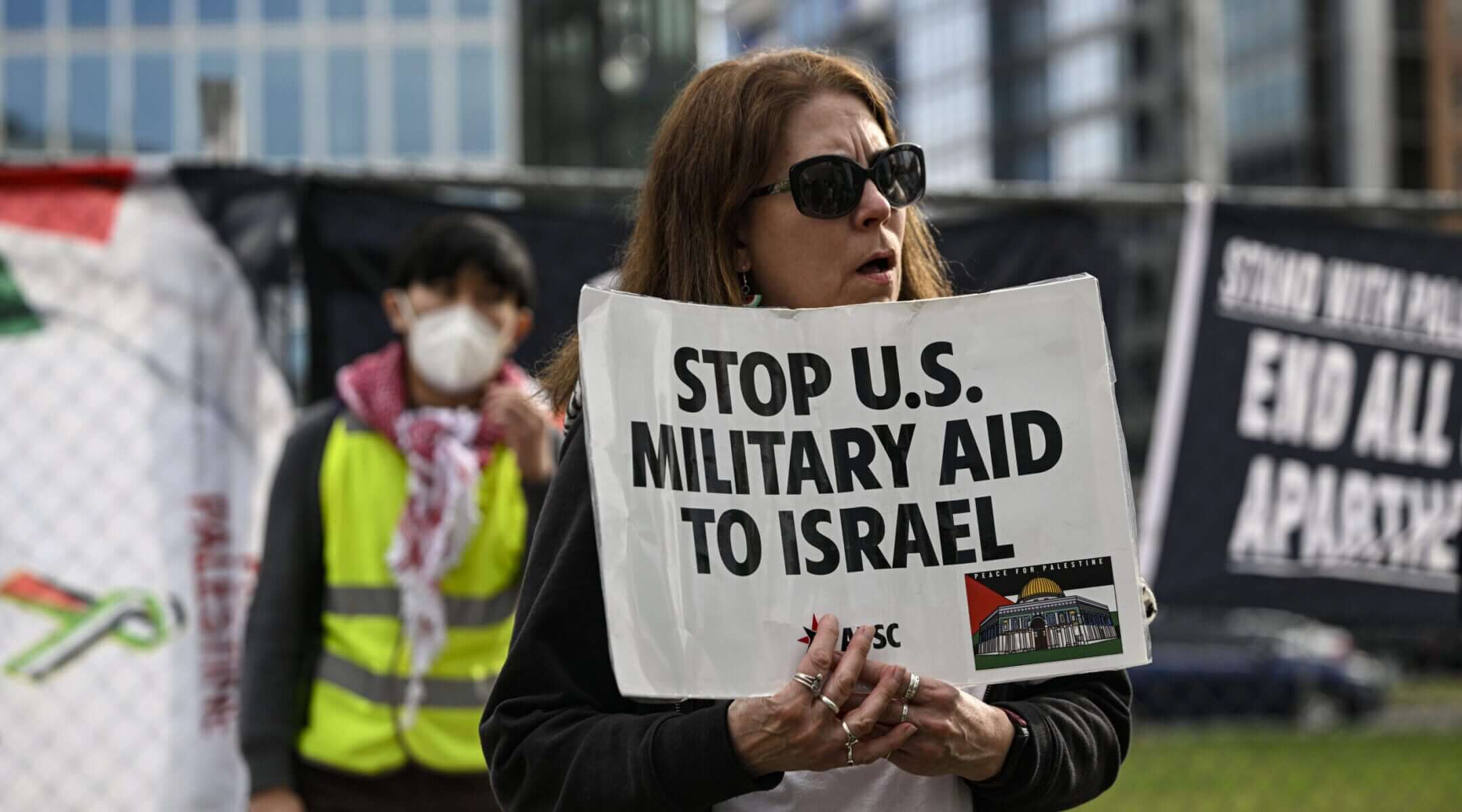 La moitié des Américains pensent que les États-Unis « soutiennent trop » Israël