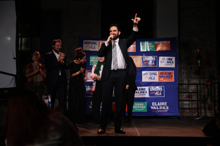 La victoire des candidats de Mamdani incite les dirigeants juifs à s'interroger sur la suite des événements