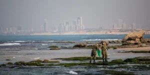 Des scientifiques israéliens repoussent les frontières du nettoyage des marées noires