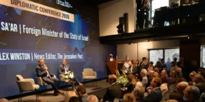 Sa’ar : Les pays qui s’en prennent à Israël perdront leur influence dans la région