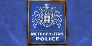 La police de Londres défend sa politique du port du masque avant une marche anti-Israël et rejette les accusations de &lsquo;police à deux vitesses&rsquo;