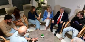 Netanyahu marque un an après le retour des derniers otages vivants de Gaza