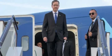 En Azerbaïdjan, Herzog appelle à une paix plus large malgré la terreur