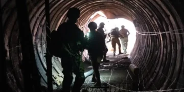 Les Forces de défense israéliennes démantèlent un tunnel terroriste traversant la ligne jaune de Gaza