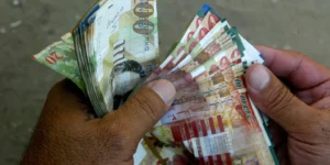 21 personnes arrêtées dans une enquête sur une fraude de plusieurs millions de shekels impliquant les opérations de l’IDF à Gaza